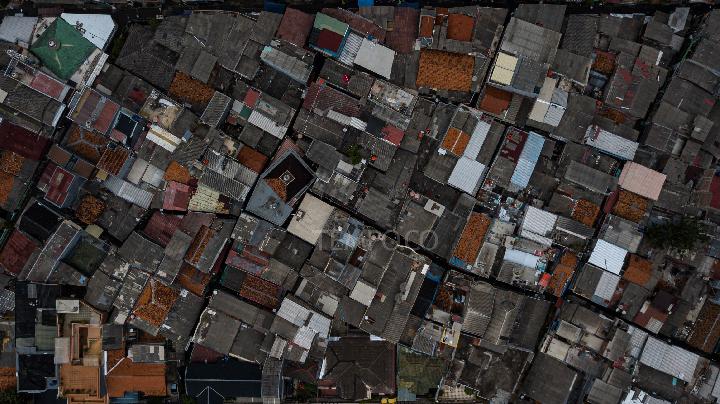 penduduk-indonesia-capai-2883-juta-jiwa-per-akhir-2025